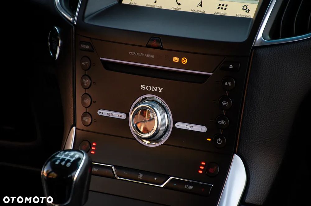 Ford Edge 2.0 TDCi 4x4 Titanium - 11