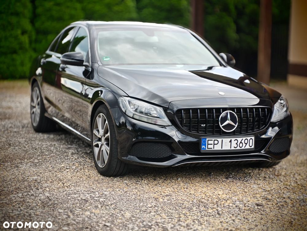 Mercedes-Benz Klasa C 180 7G-TRONIC - 35