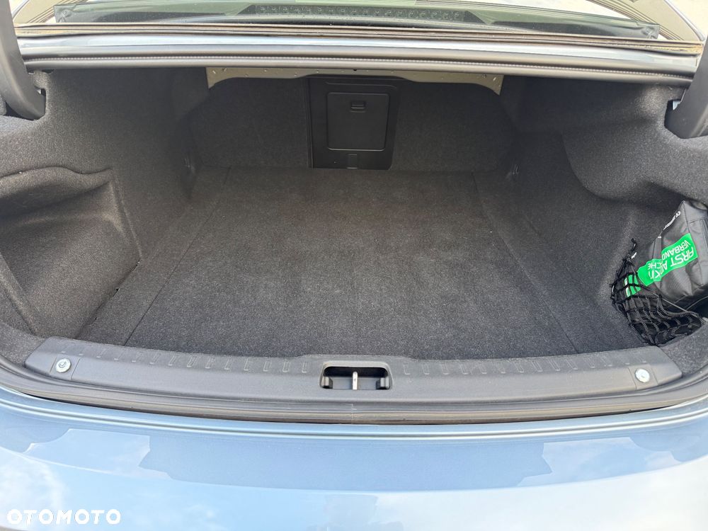 Volvo S90 D4 SCR Momentum Pro - 26