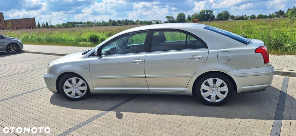 Toyota Avensis 2.0 VVT-i Automatik Sol - 3