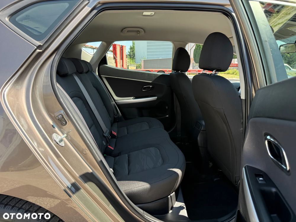 Kia Ceed 1.4 CVVT Dream Team Edition - 26