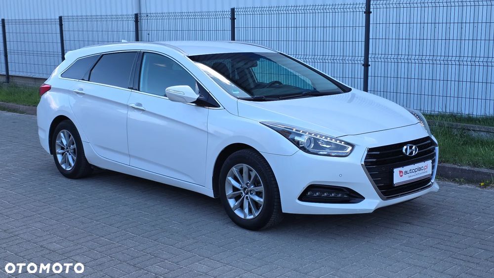 Hyundai i40 Kombi 1.7 CRDi DCT Premium - 25