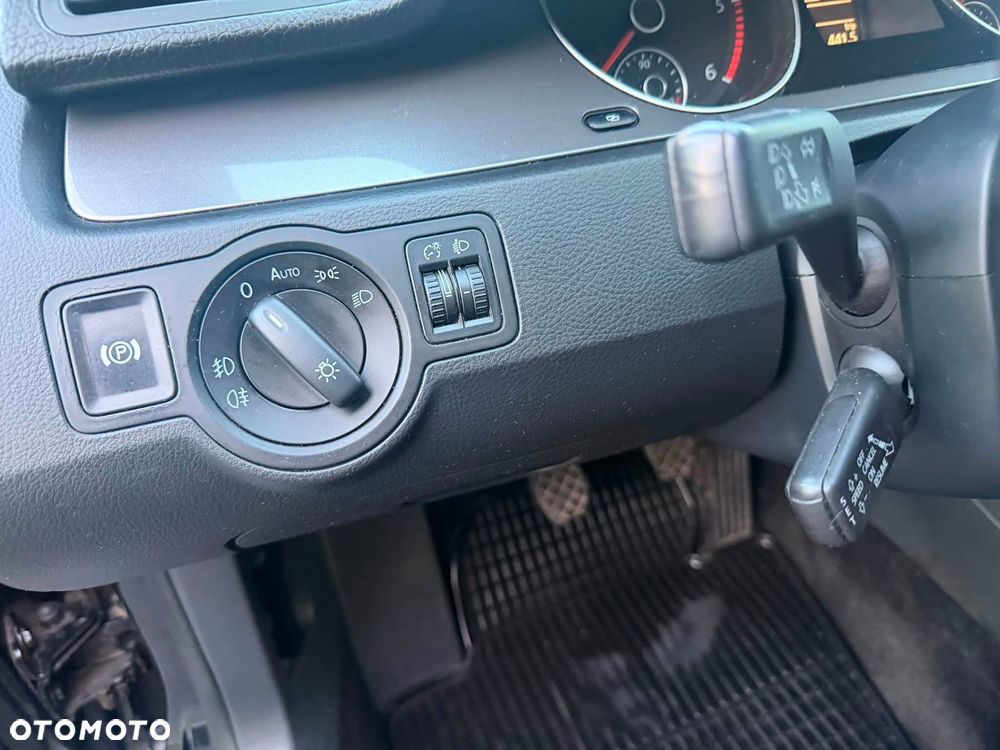 Volkswagen Passat 2.0 Blue TDI DPF Trendline - 27