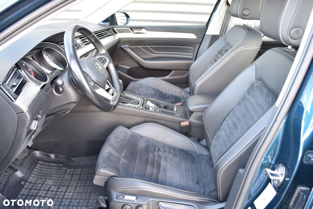 Volkswagen Passat 2.0 TDI Bi-Turbo BMT 4Mot Highline DSG - 27