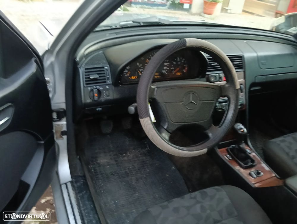 Mercedes-Benz C 220 CDI Classic - 21