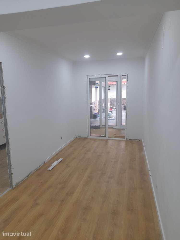 T3 com terraço e segurança em Baixa da Banheira - Grande imagem: 3/24