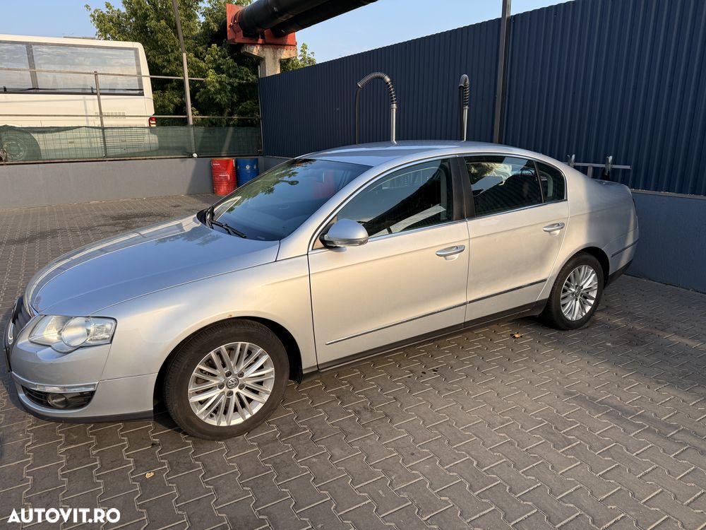 Volkswagen Passat 2.0TDI Comfortline DPF Bluemotion Technology - 7