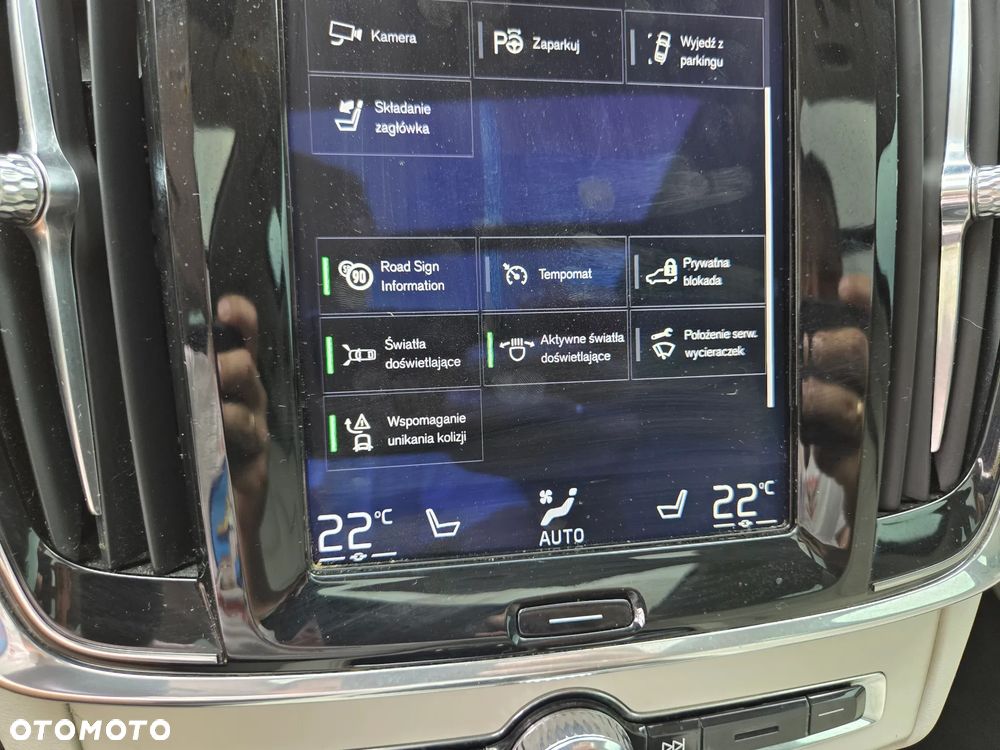 Volvo S90 T5 Momentum - 17