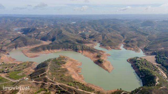 Extenso terreno 174 Hectares com vista para a Barragem do Arade - S. B - Grande imagem: 2/10