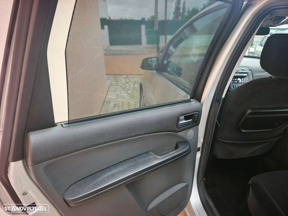 Ford C-Max - 8