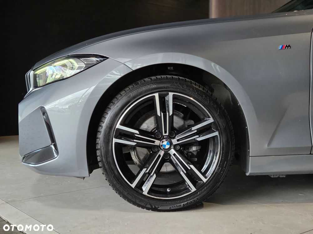 BMW Seria 3 318i M Sport - 4
