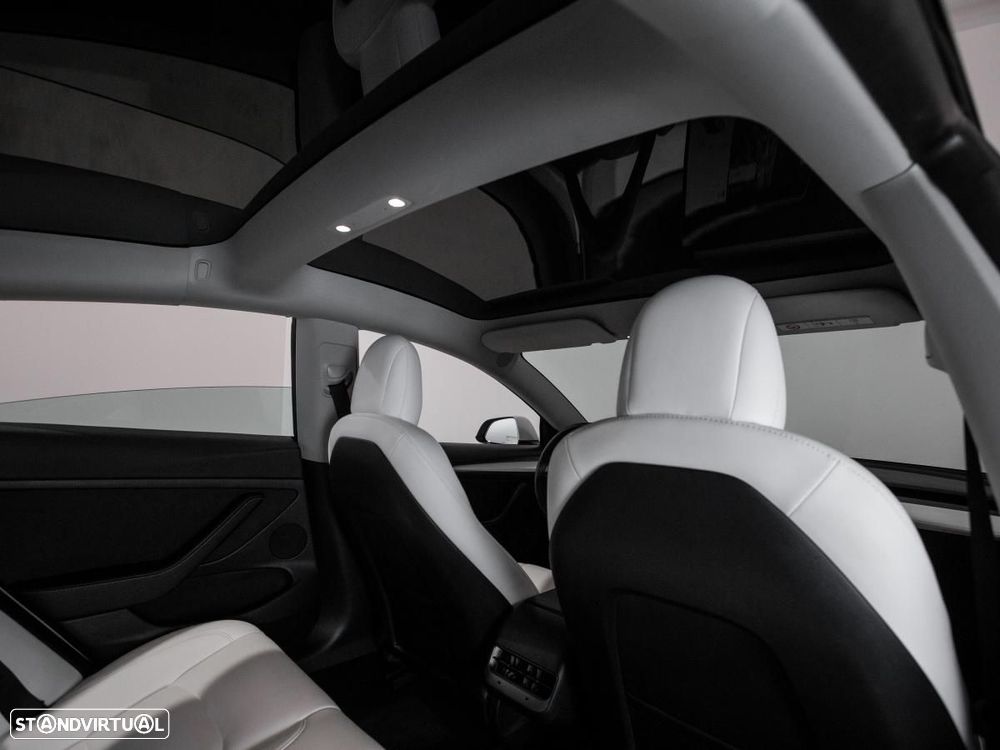 Tesla Model 3 Long-Range Dual Motor AWD - 12