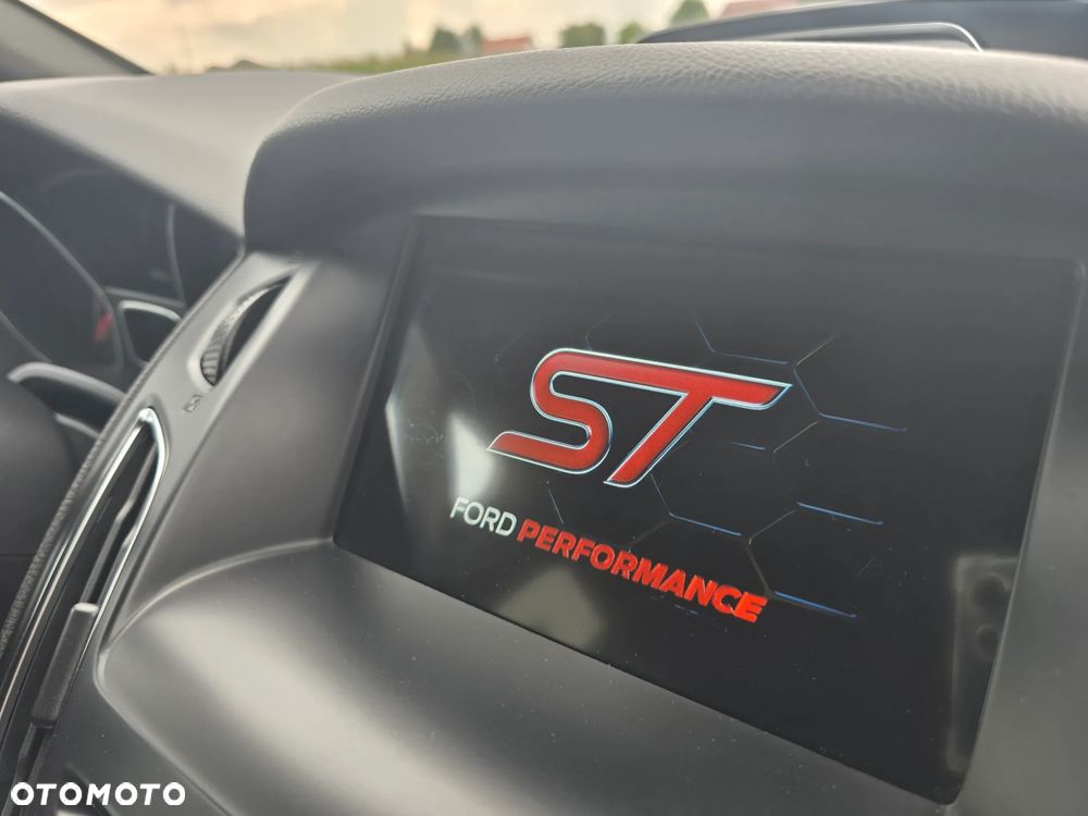 Ford Focus 2.0 EcoBoost ST mit Leder-Exclusiv-Paket - 15