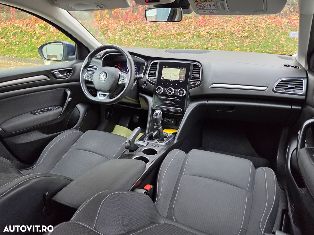Renault Megane Grandtour BLUE dCi 115 BUSINESS EDITION - 27
