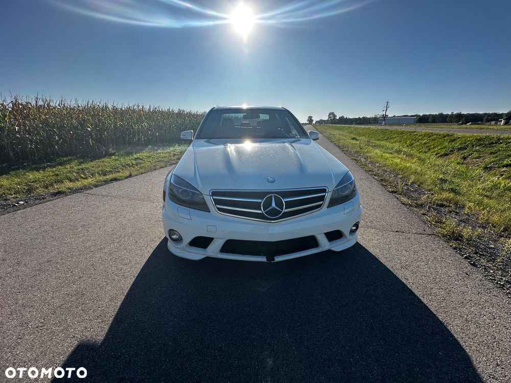 Mercedes-Benz Klasa C 63 AMG - 3