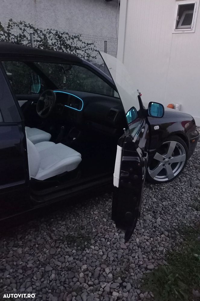 Volkswagen Golf - 4