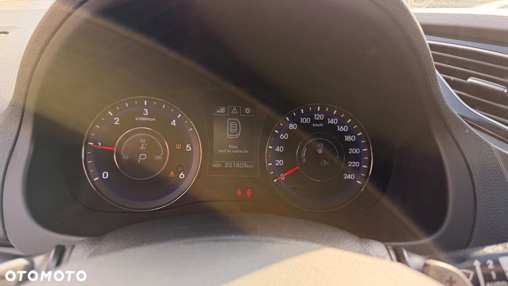Hyundai i40 Kombi blue 1.7 CRDi DCT Premium - 10