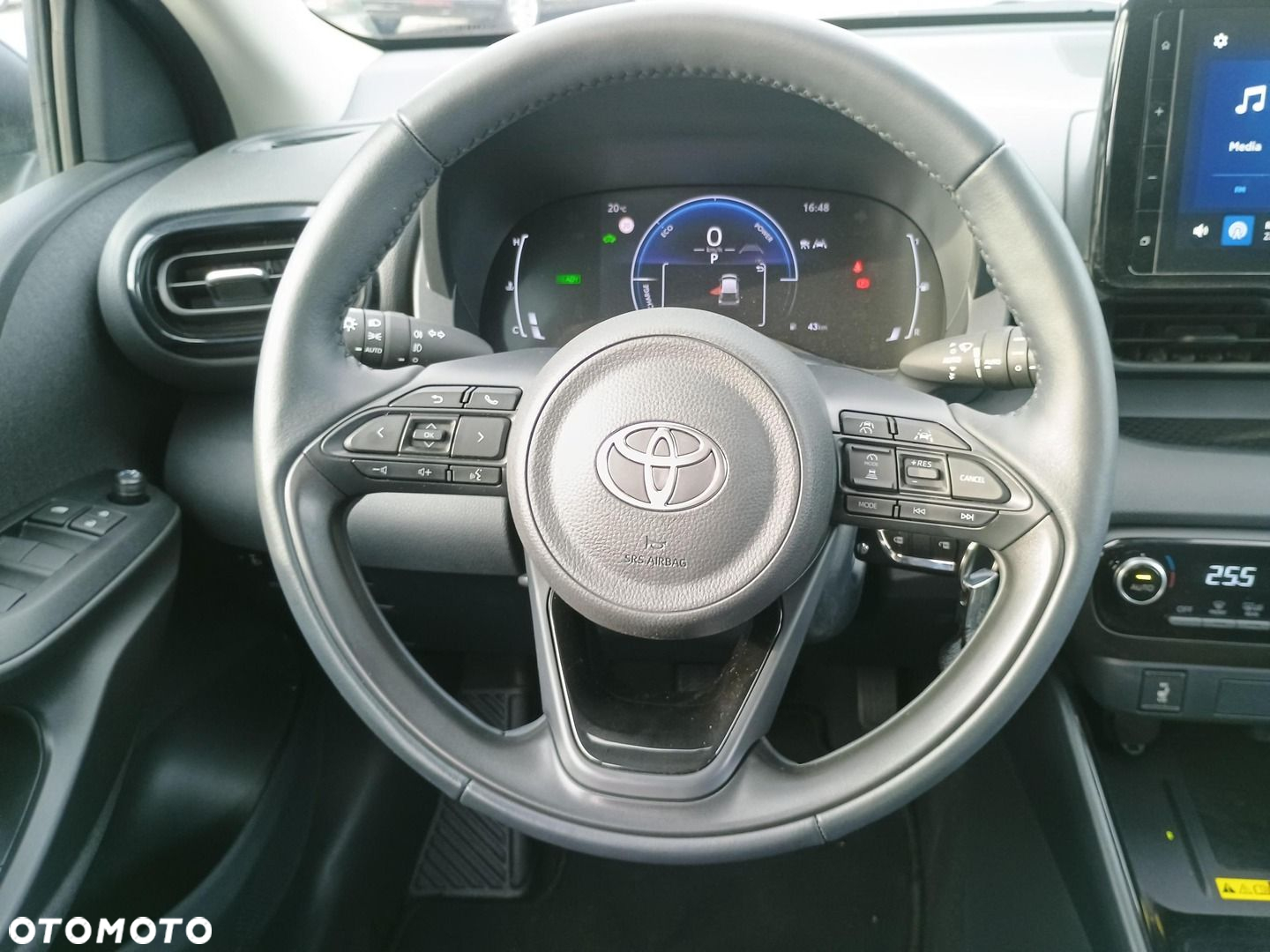 Toyota Yaris Hybrid 1.5 Style - 15