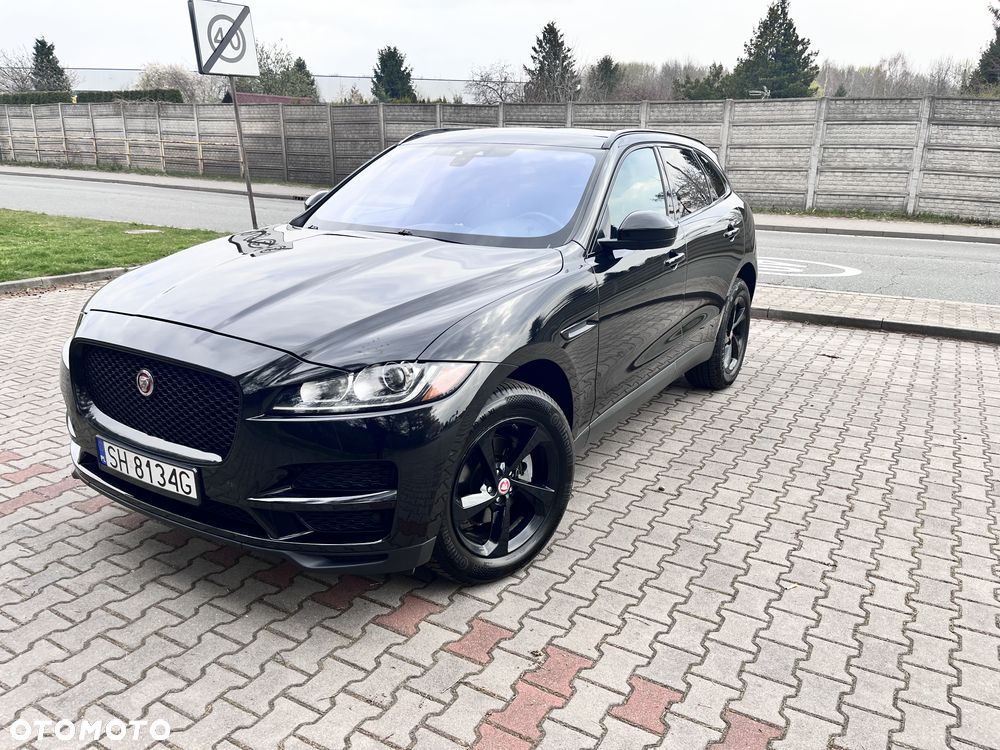 Jaguar F-Pace 25t AWD Portfolio - 1