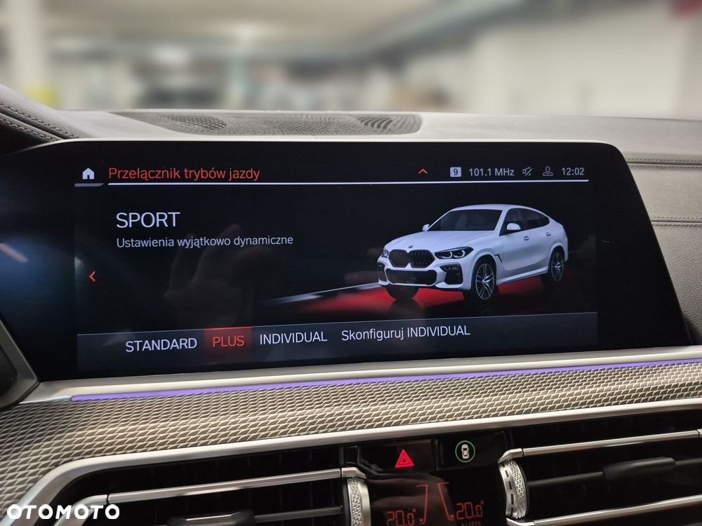BMW X6 M50i - 29