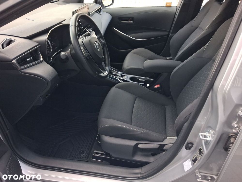 Toyota Corolla 1.8 Hybrid Comfort - 16