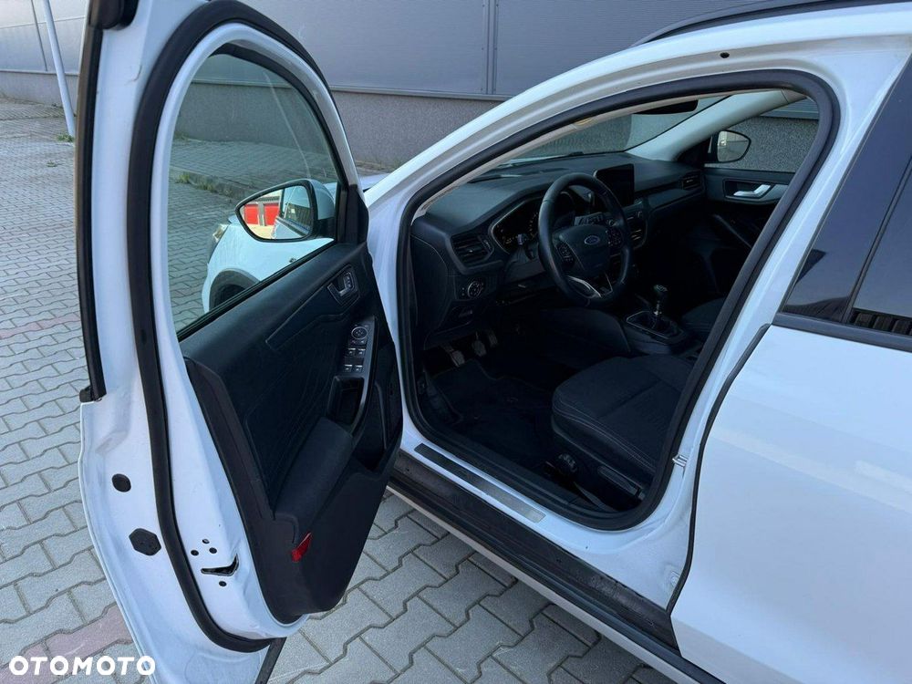Ford Focus 1.0 EcoBoost Active - 12