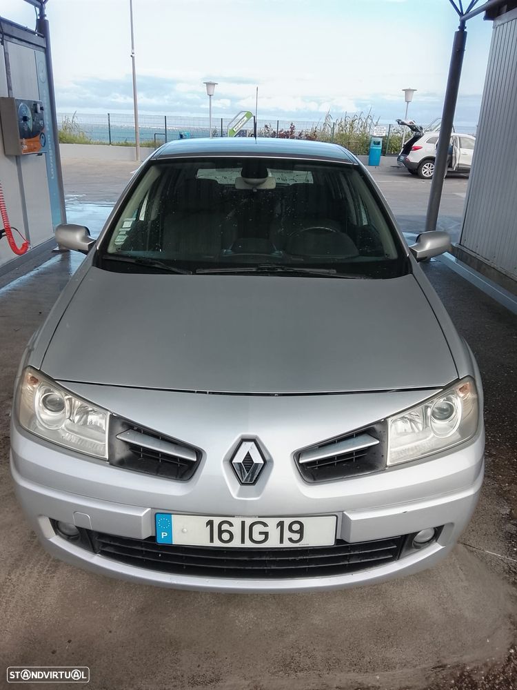Renault Mégane 1.5 dCi Confort - 1