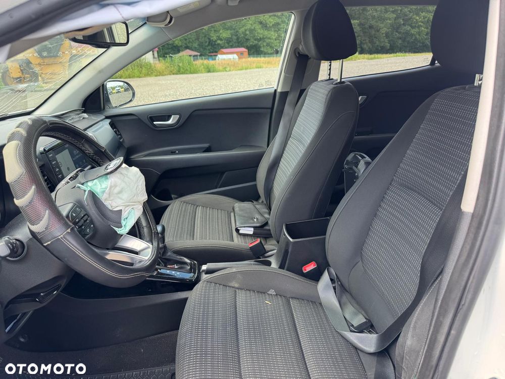 Kia Stonic 1.0 T-GDI DCT OPF Platinum Edition - 9