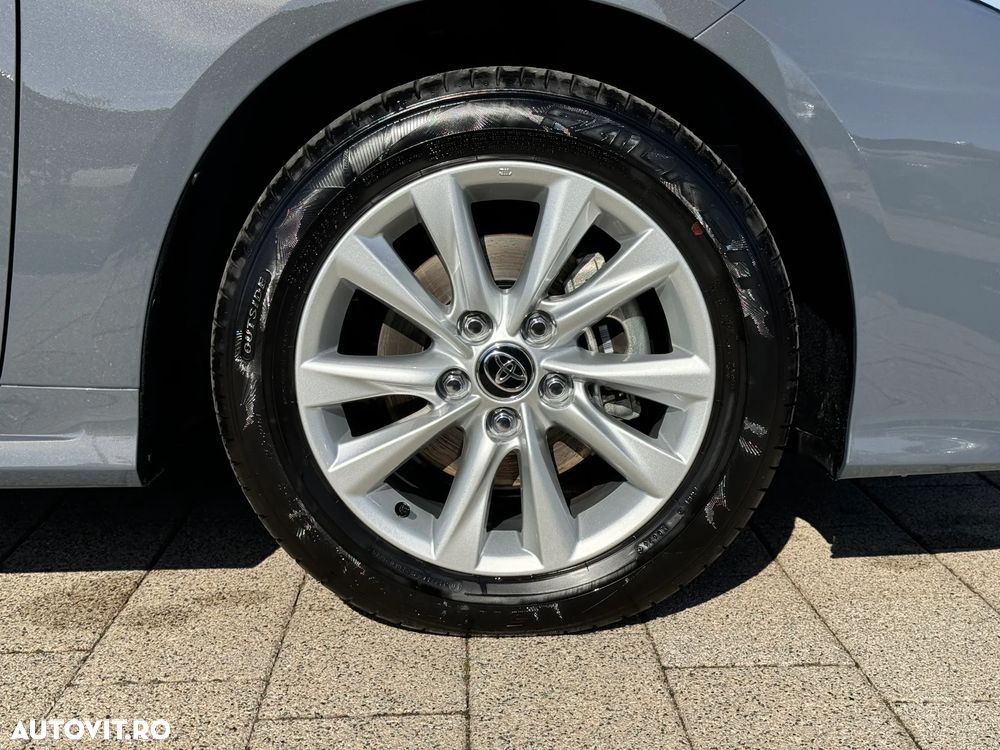Toyota Corolla 1.8 HSD Business - 29