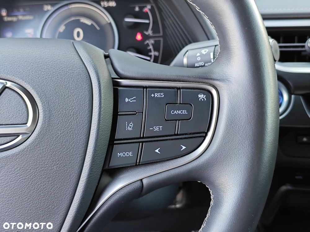 Lexus UX 250h GPF Elegance 2WD - 24