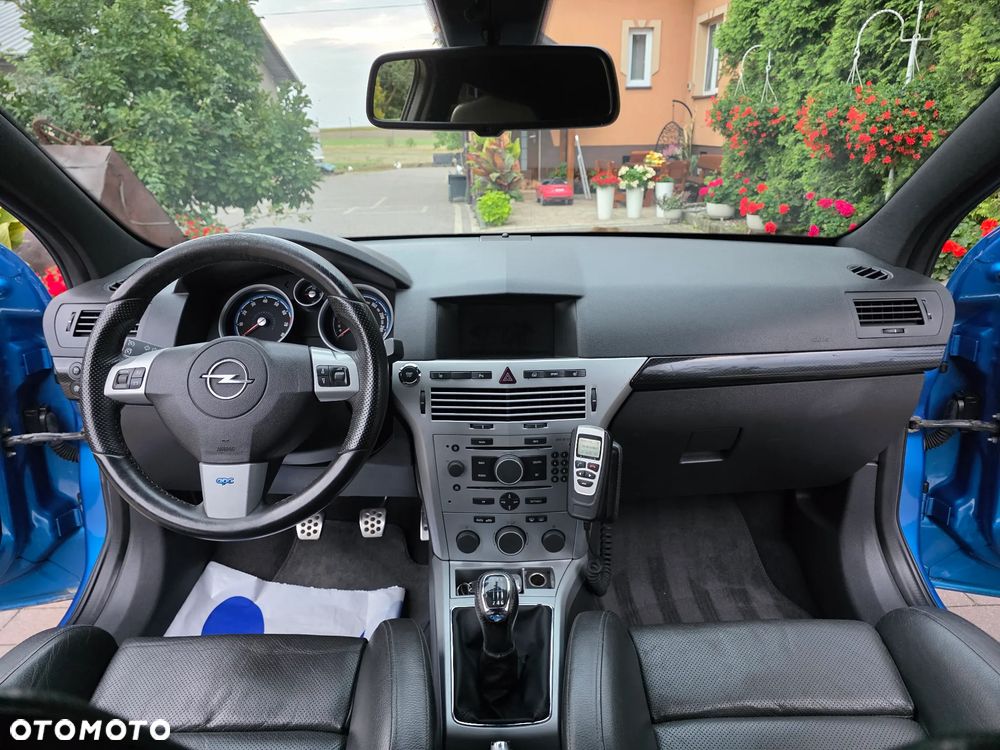 Opel Astra OPC - 35