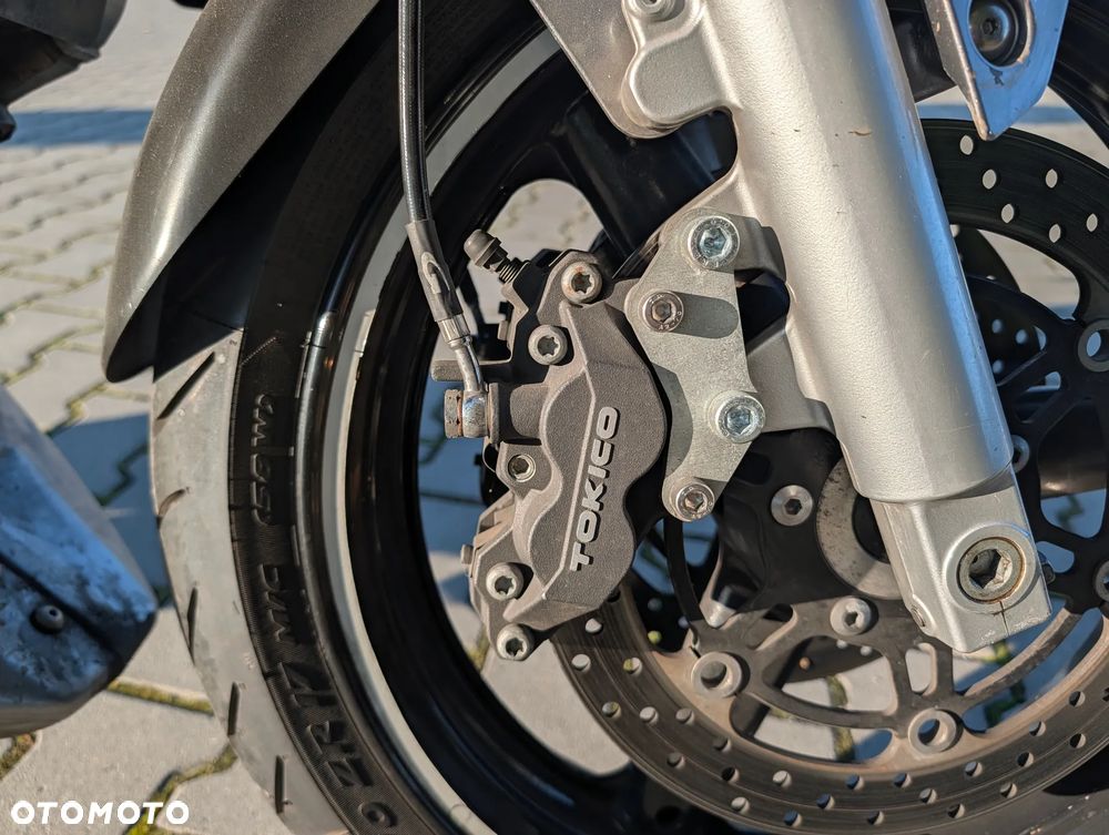 Suzuki SV - 17