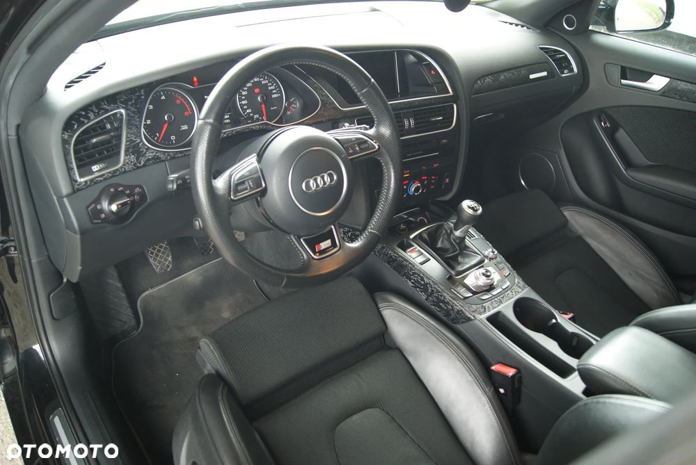 Audi A4 Avant 2.0 TDI DPF clean diesel quattro S line Sportpaket - 14