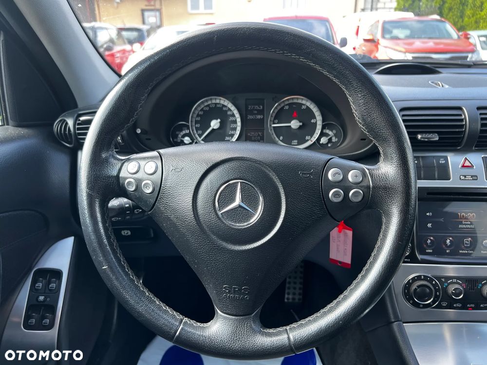 Mercedes-Benz Klasa C 220 CDI Automatik Avantgarde Sport Edition - 23