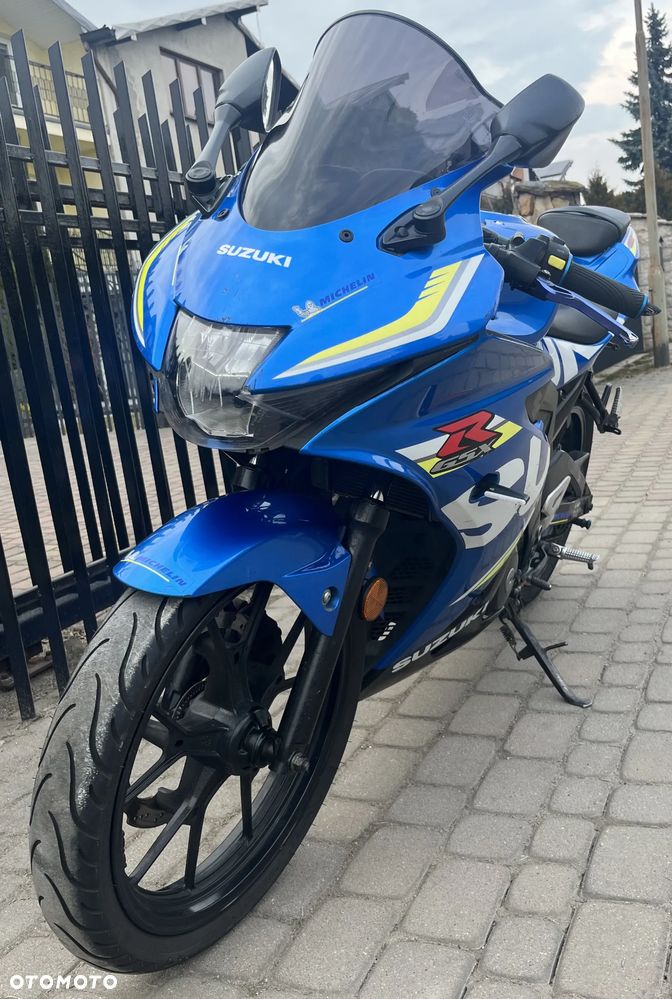 Suzuki GSX-R - 4