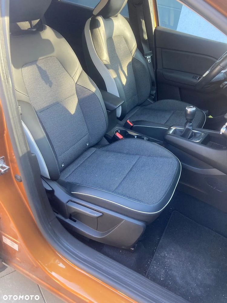 Renault Captur TCe 100 INTENS - 34