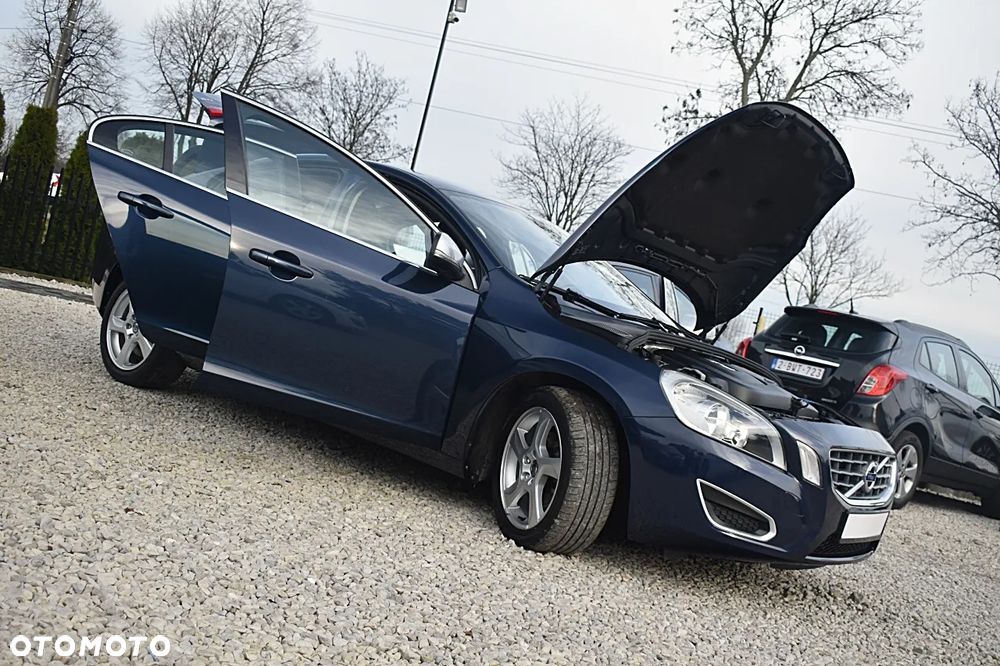 Volvo S60 D3 Momentum - 17