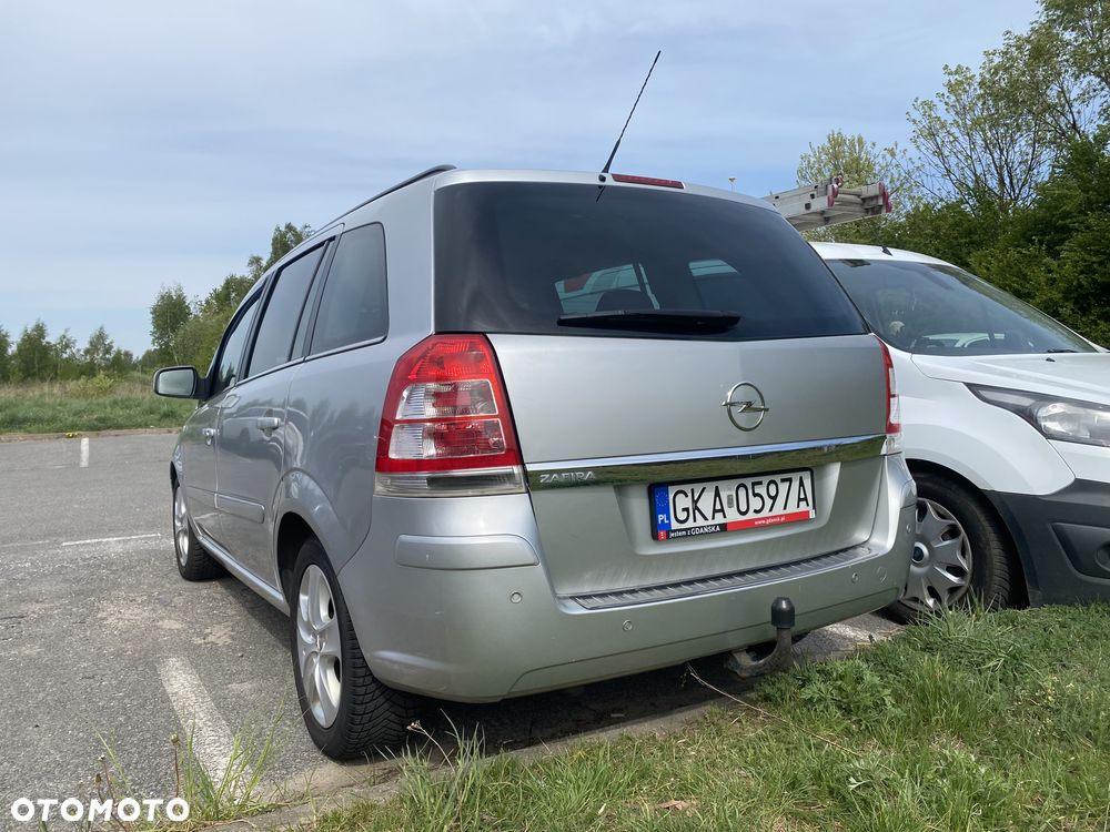 Opel Zafira 1.8 Cosmo EU5 - 6