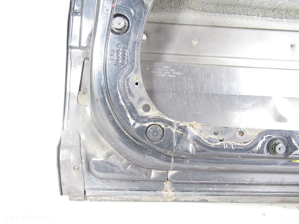 POSZYCIE DRZWI PRAWE TYLNE AUDI A8 D3 LZ9W 4E0833420F - 4