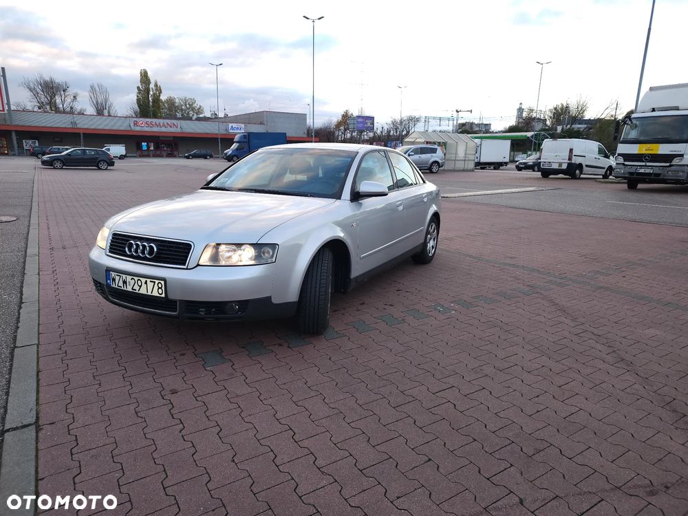Audi A4 Limousine - 2