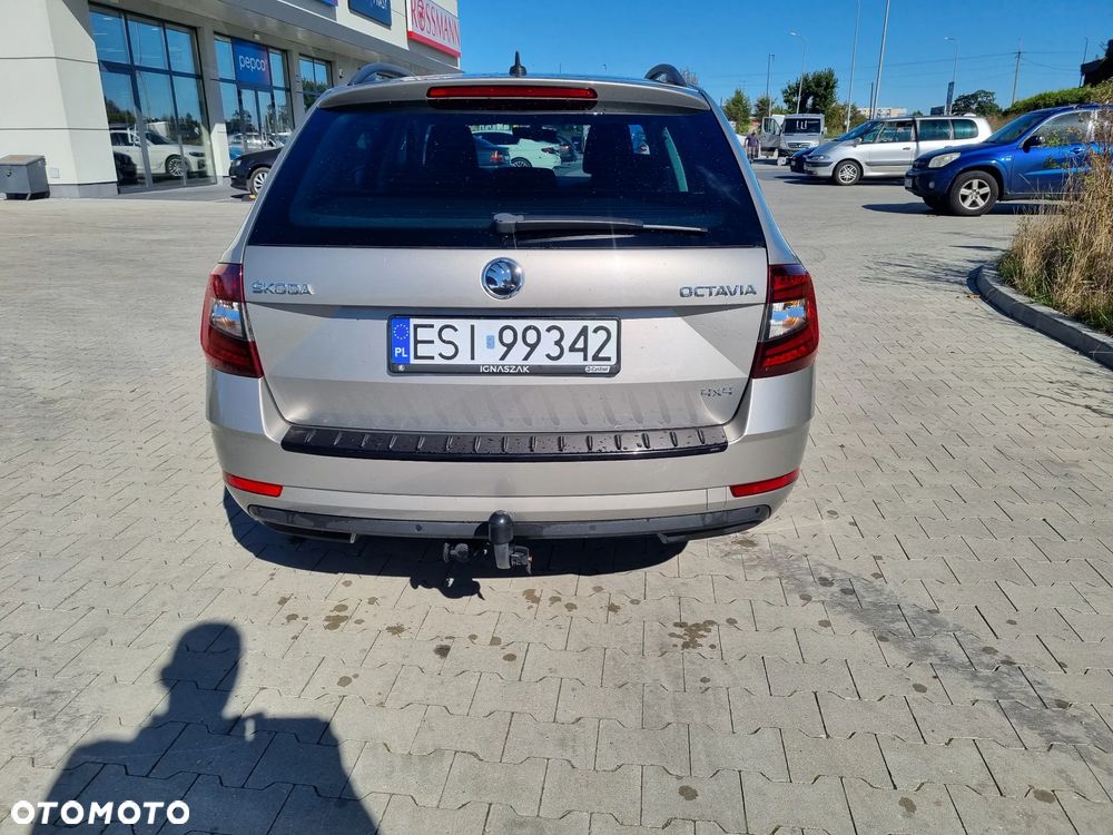 Skoda Octavia 1.8 TSI 4x4 DSG Clever - 4