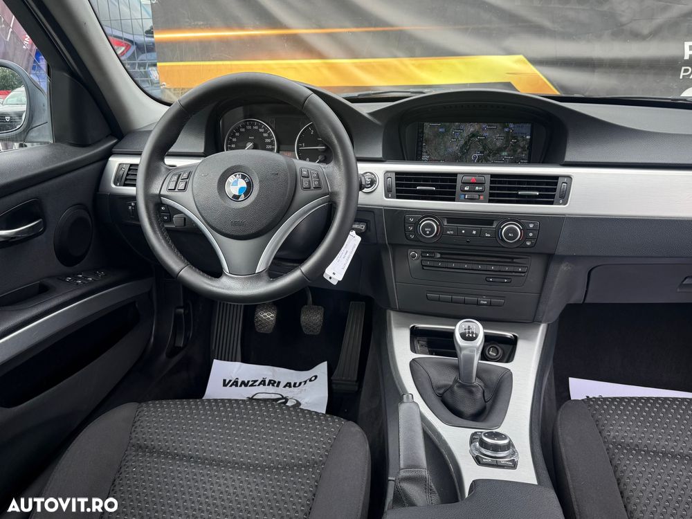 BMW Seria 3 318d Luxury Line - 17