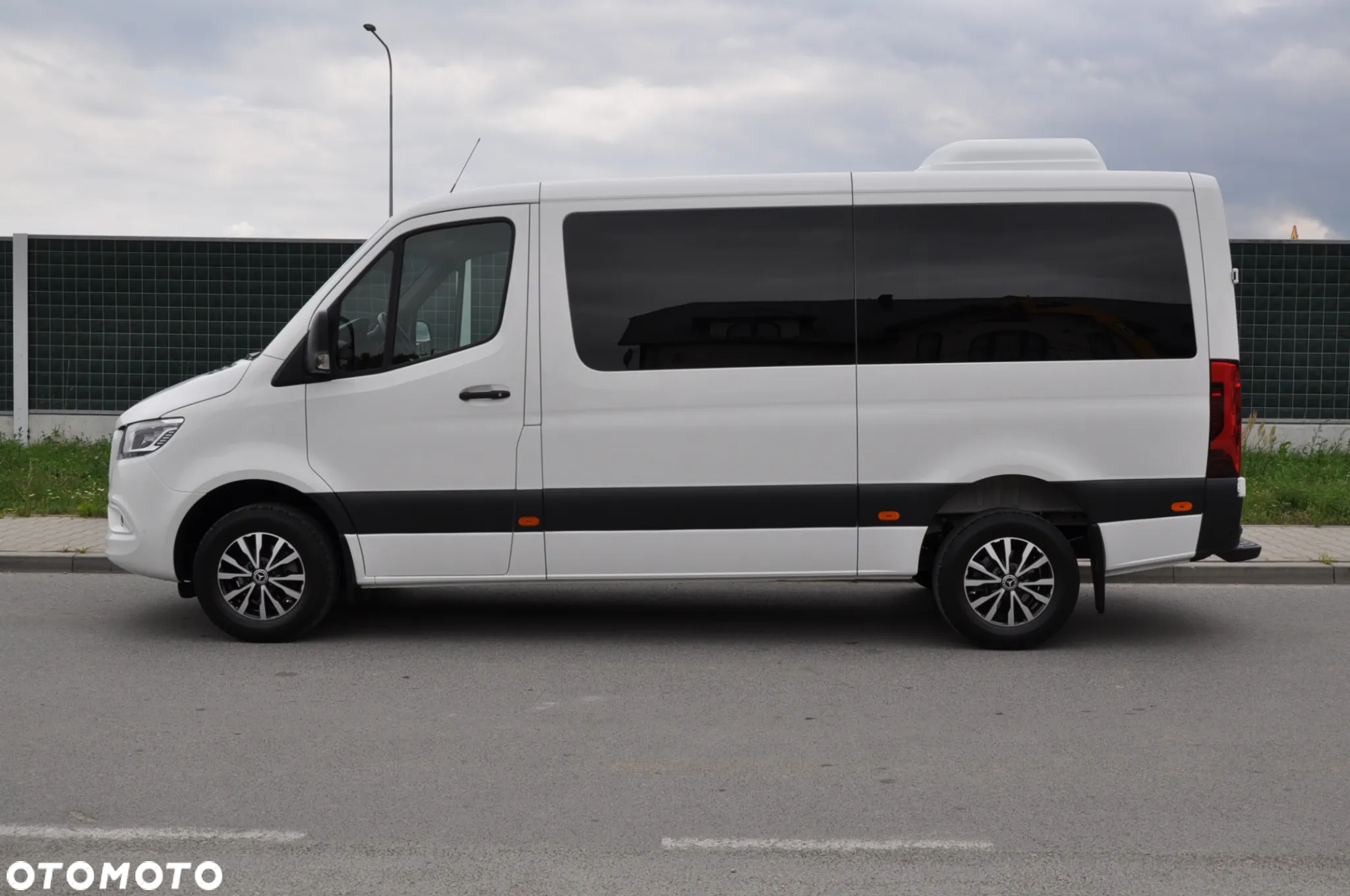 Mercedes-Benz Sprinter 319 CDI Standard SELECT 9G-Tronic 907.233 - 23
