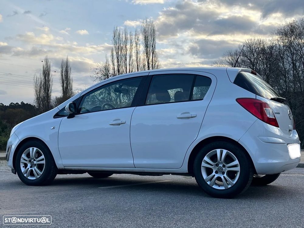 Opel Corsa 1.3 CDTI Enjoy EcoFLEX - 10