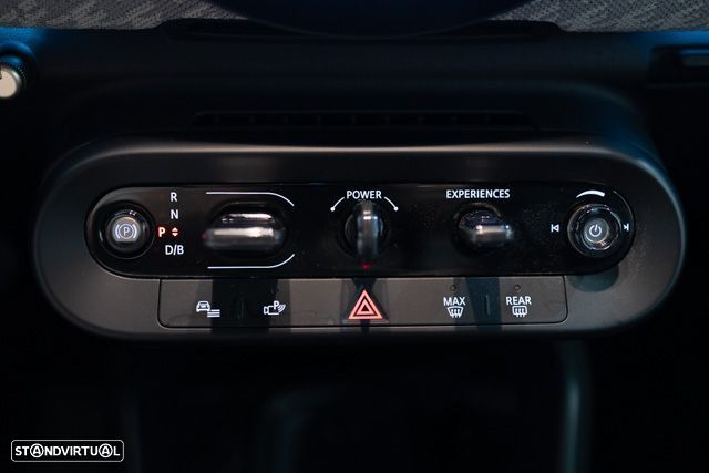 MINI 3 Portas Cooper SE Favoured M - 46