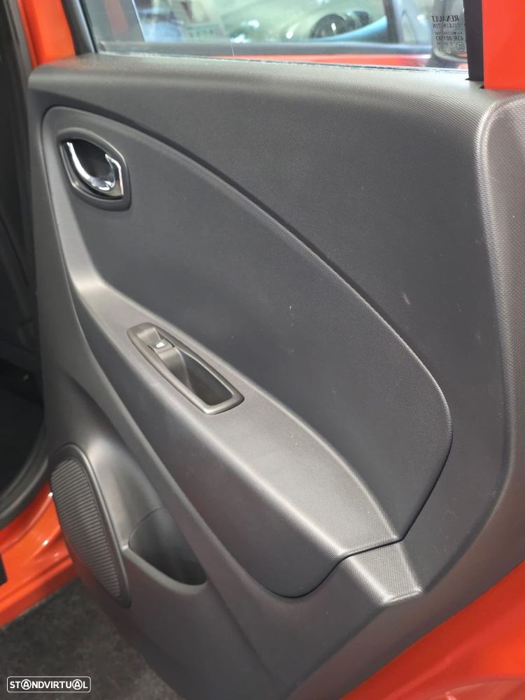 Renault Captur 0.9 TCE - 8