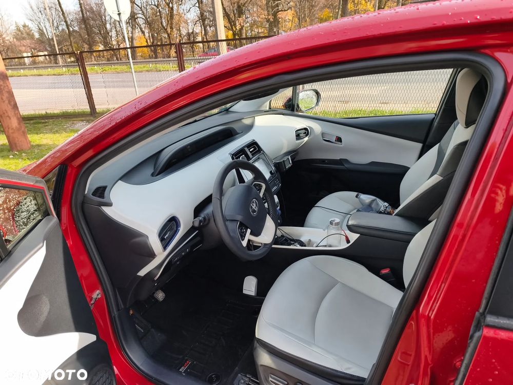 Toyota Prius 1.8 Hybrid Prestige - 12