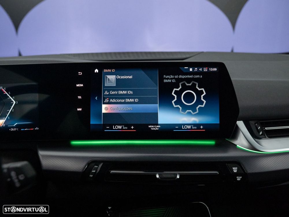 BMW 218 Active Tourer d Pack Desportivo M Auto - 34