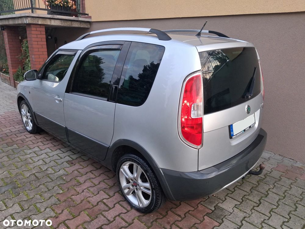 Skoda Roomster 1.6 TDI DPF Scout PLUS EDITION - 2