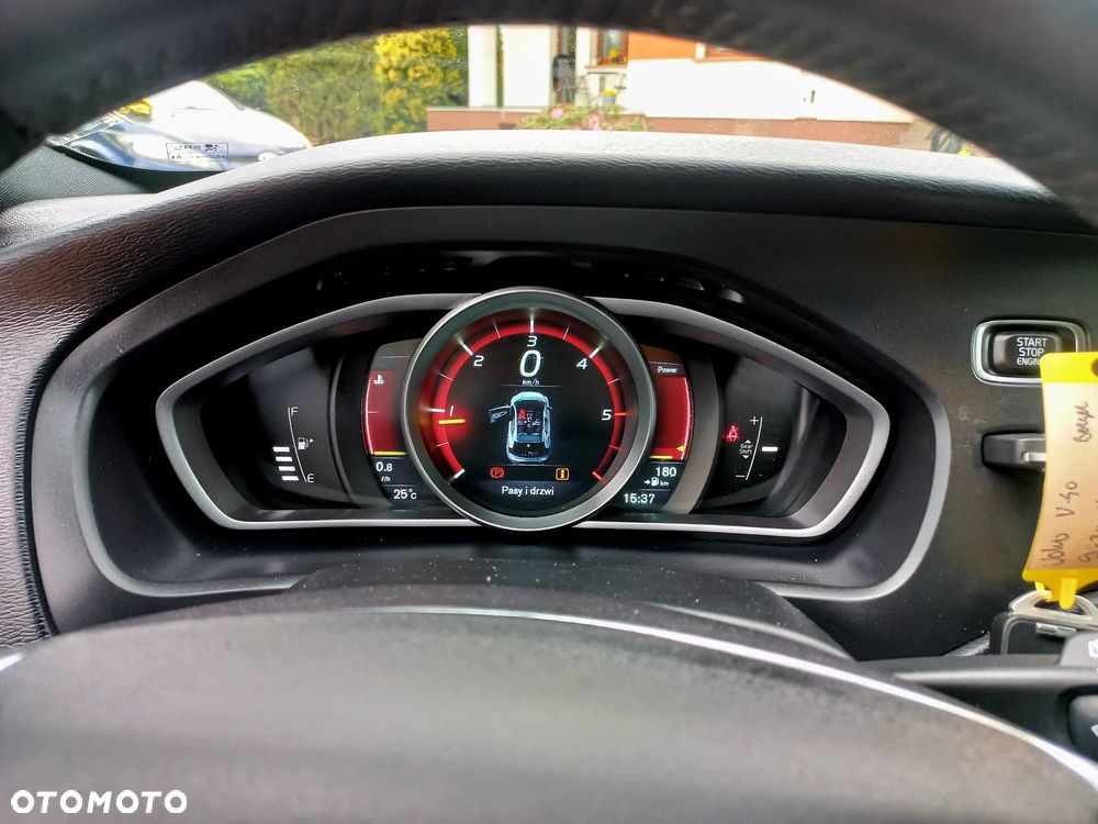 Volvo V40 - 9